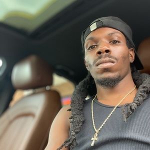 Meet your Posher, Emmanuel